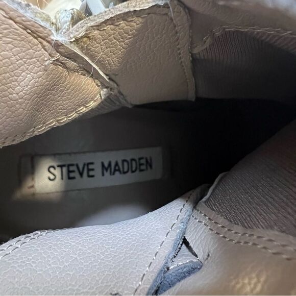 Steve Madden Womens Suede Ankle Bootie Block High Heels Boots Buckle Gray Size 6 - Picture 7 of 8